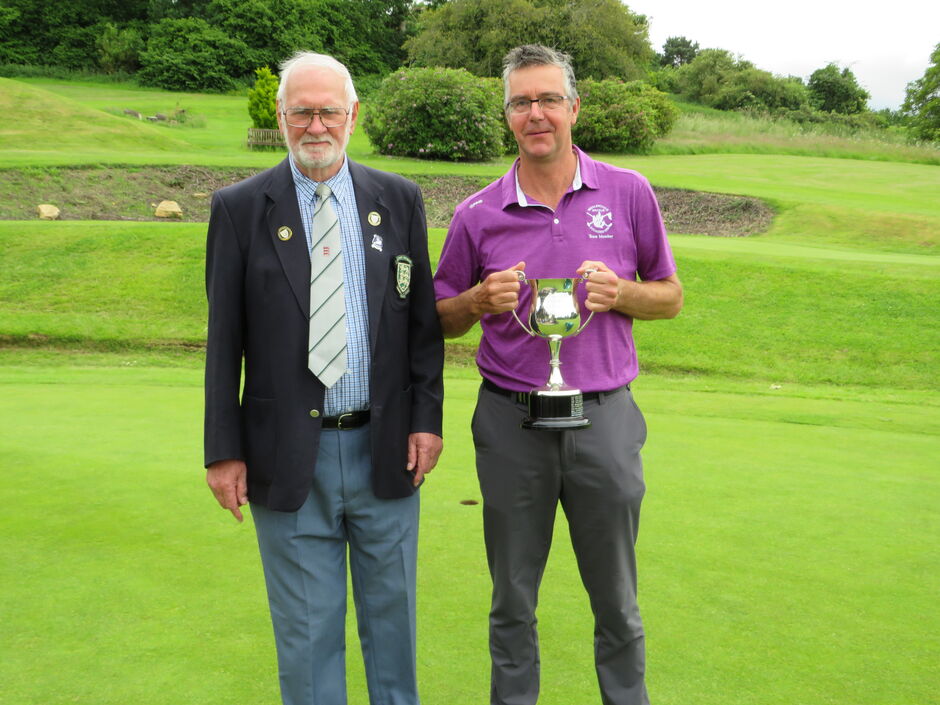 Chris Holmes Broadstone 2021 Seniors Handicap Champion